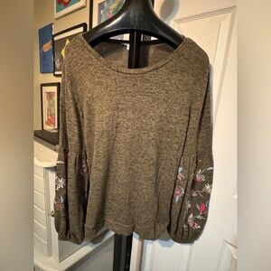 Time and Tru Embroidered Long Sleeve Sweater.XL (16-18).